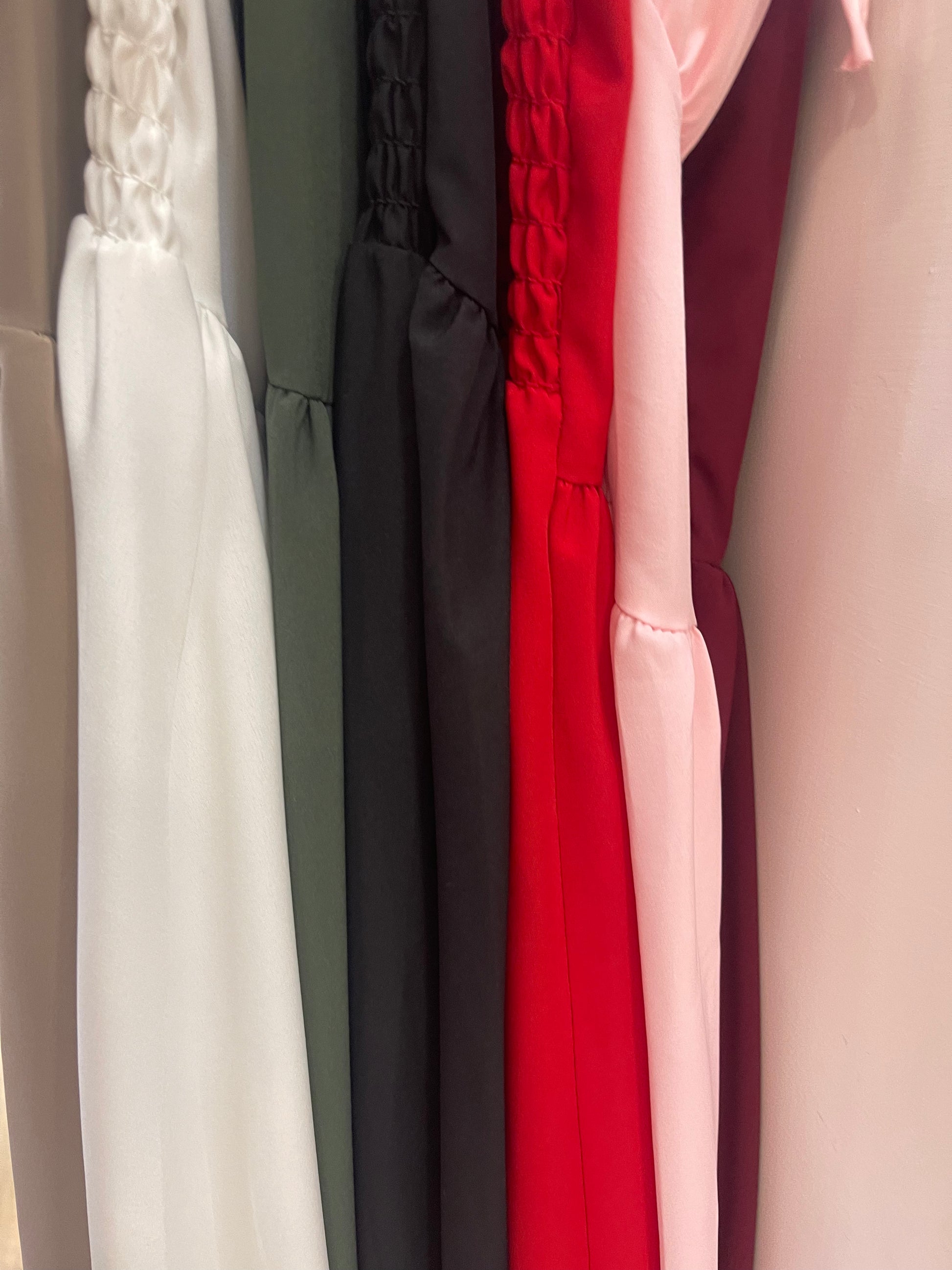 DRESS PRETTY